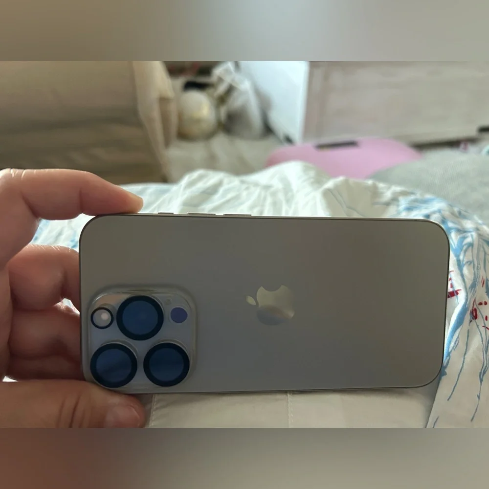 Like New iPhone 15 Pro 256GB